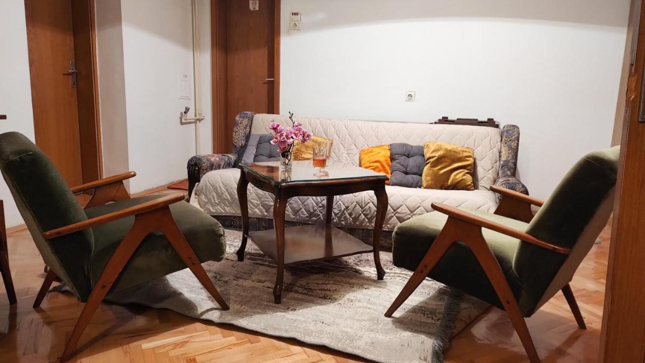Digital Nomad Comfy Apartment,Foot Mountain Vodno And Millennium Cross,19 Min By Walk To Cener,Free Parking Skopje Extérieur photo